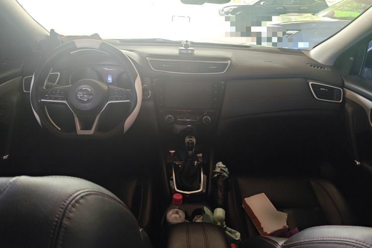 Used Nissan Qashqai 2021 2.0L CVT Luxury Edition Center Console
