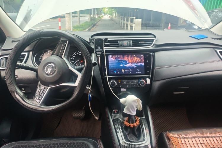 Used Nissan Qashqai 2021 2.0L CVT Smart Enjoyment Version Center Console