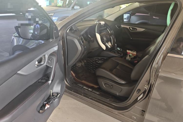 Used Nissan Qashqai 2021 2.0L CVT Luxury Edition Driver Seat