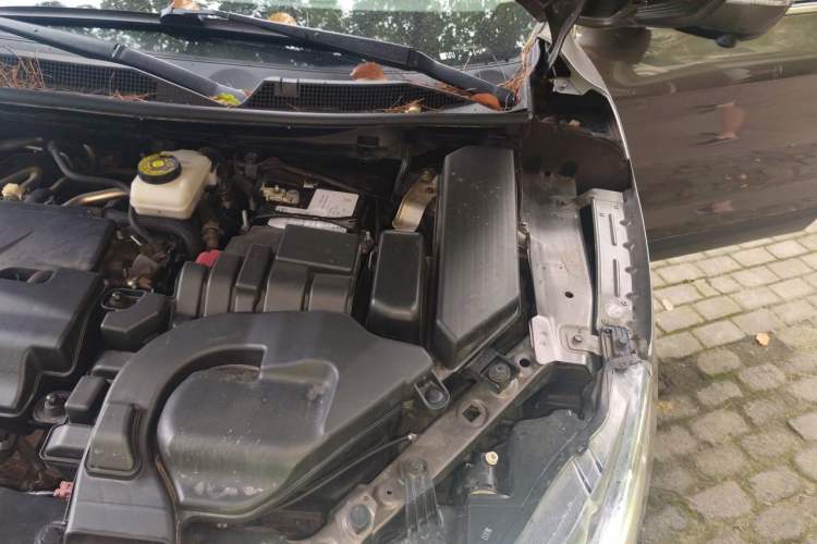 Used Nissan Qashqai 2021 2.0L CVT Luxury Edition Engine Bay Left