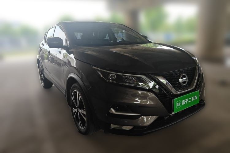 Used Nissan Qashqai 2021 2.0L CVT Luxury Edition Front Right 45 Deg