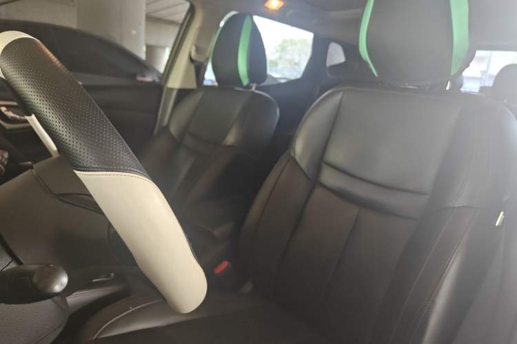 Used Nissan Qashqai 2021 2.0L CVT Luxury Edition Left Front Seat