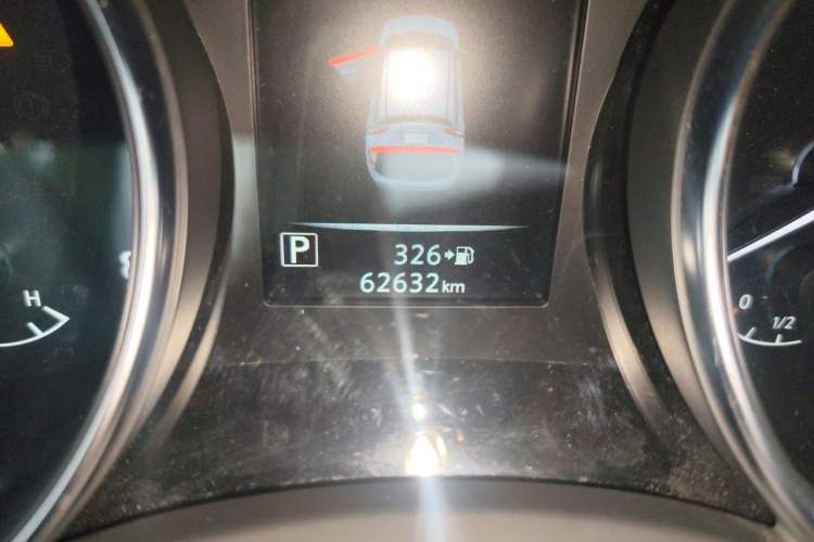 Used Nissan Qashqai 2021 2.0L CVT Luxury Edition Odometer Close Up