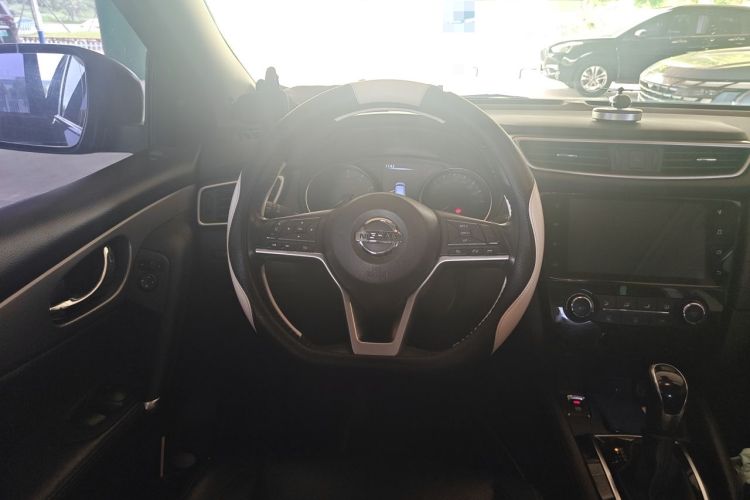 Used Nissan Qashqai 2021 2.0L CVT Luxury Edition Steering Wheel
