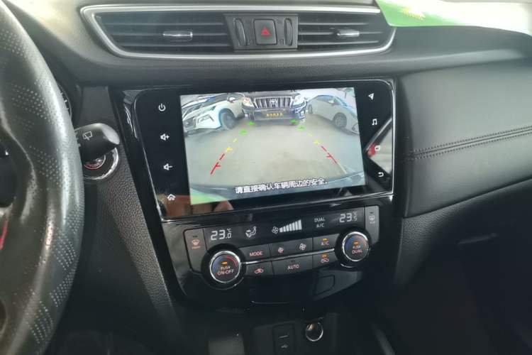 Used Nissan Qashqai 2022 2.0L CVT XV Smart Enjoyment Version Audio And AC Panel