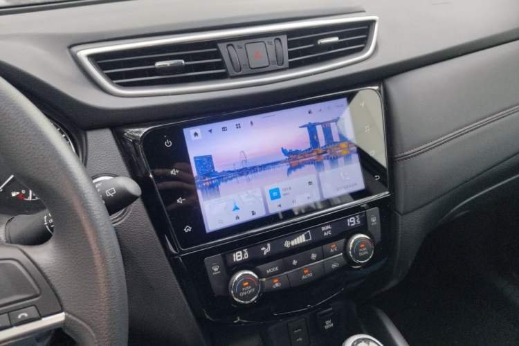 Used Nissan Qashqai 2022 2.0L CVT XV Smart Enjoyment Version Audio And AC Panel