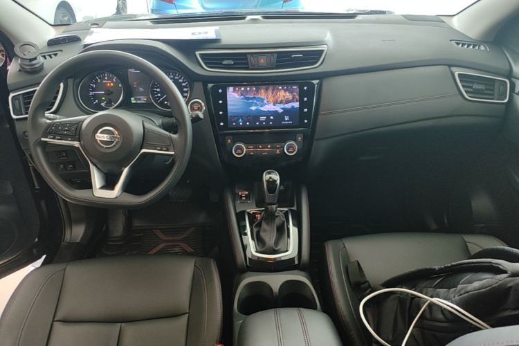 Used Nissan Qashqai 2022 2.0L CVT XV Smart Enjoyment Version Center Console