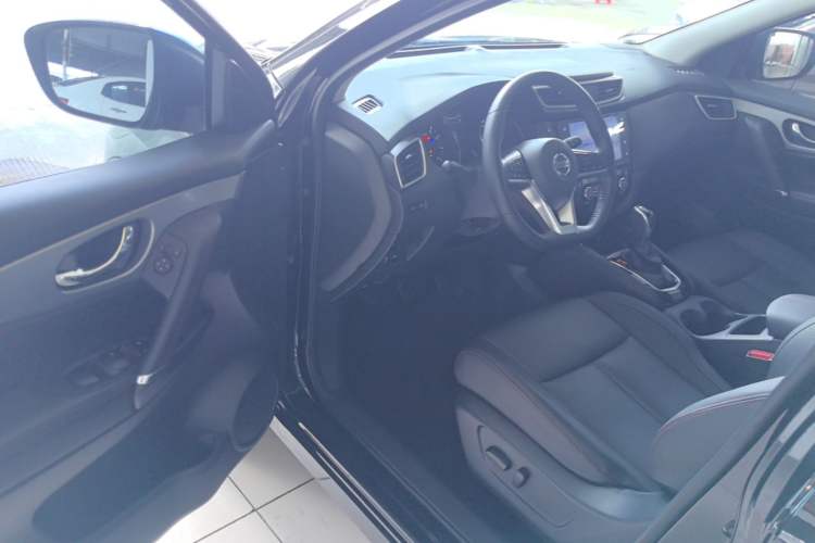 Used Nissan Qashqai 2022 2.0L CVT XV Premier Luxury Edition Driver Seat