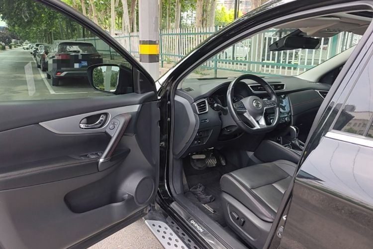 Used Nissan Qashqai 2022 2.0L CVT XV Premier Luxury Edition Driver Seat