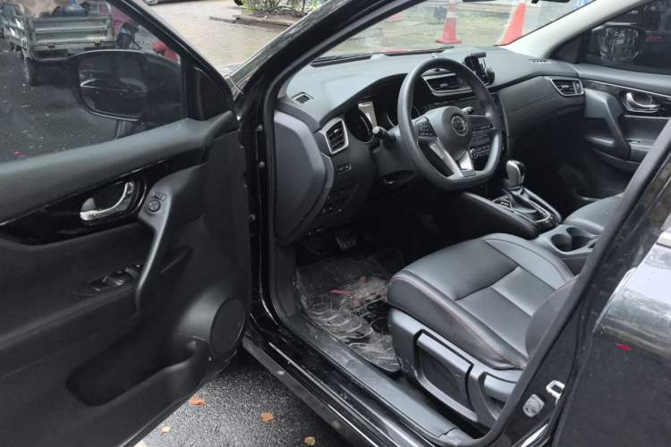 Used Nissan Qashqai 2022 2.0L CVT XV Smart Enjoyment Version Driver Seat