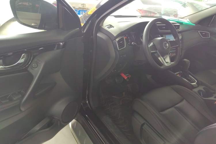 Used Nissan Qashqai 2022 2.0L CVT XV Smart Enjoyment Version Driver Seat