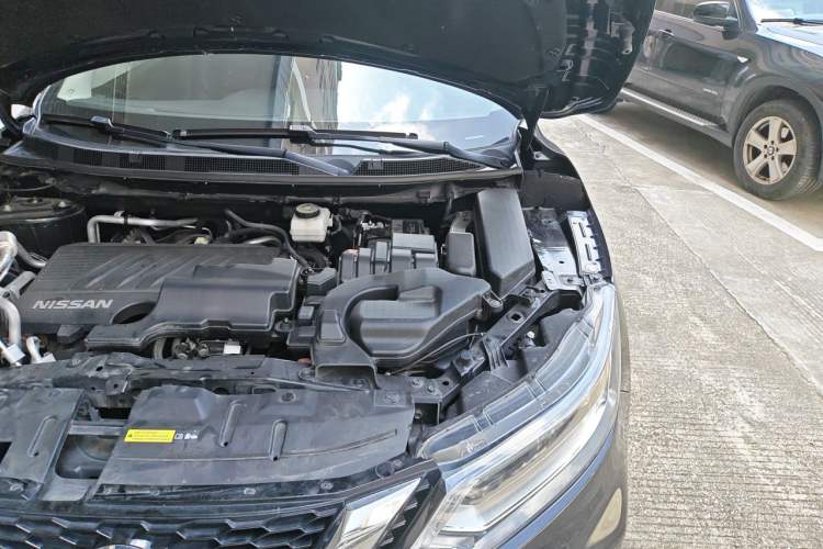 Used Nissan Qashqai 2022 2.0L CVT XV Premier Luxury Edition Engine Bay Left