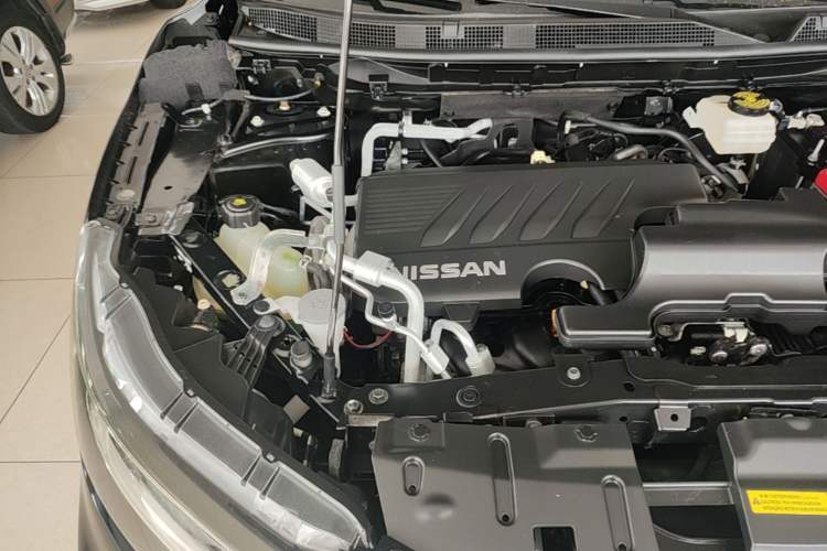 Used Nissan Qashqai 2022 2.0L CVT XV Smart Enjoyment Version Engine Bay Right