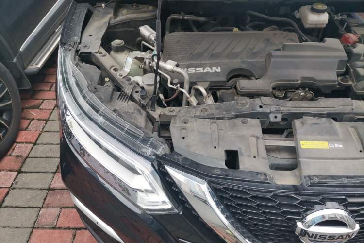 Used Nissan Qashqai 2022 2.0L CVT XV Premier Luxury Edition Engine Bay Right