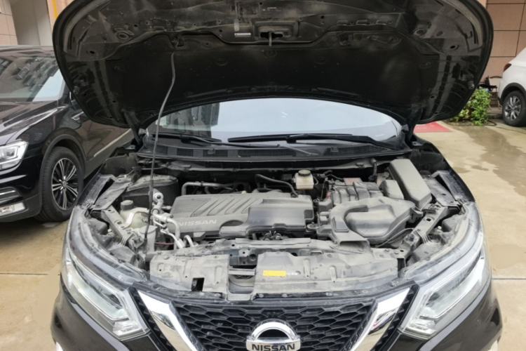 Used Nissan Qashqai 2022 2.0L CVT XV Premier Luxury Edition Engine Bay