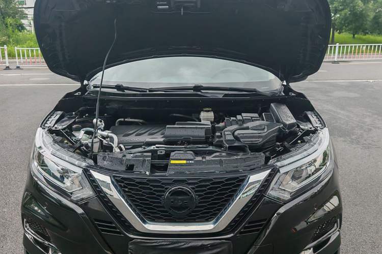 Used Nissan Qashqai 2022 2.0L CVT XV Smart Enjoyment Version Engine Bay