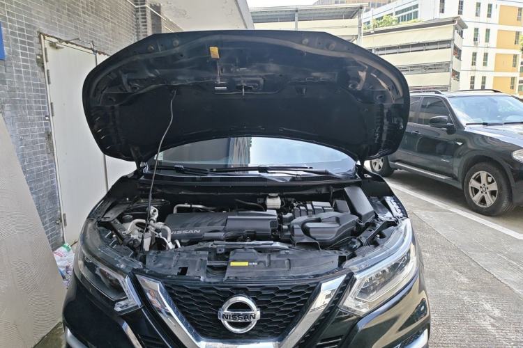 Used Nissan Qashqai 2022 2.0L CVT XV Premier Luxury Edition Engine Bay