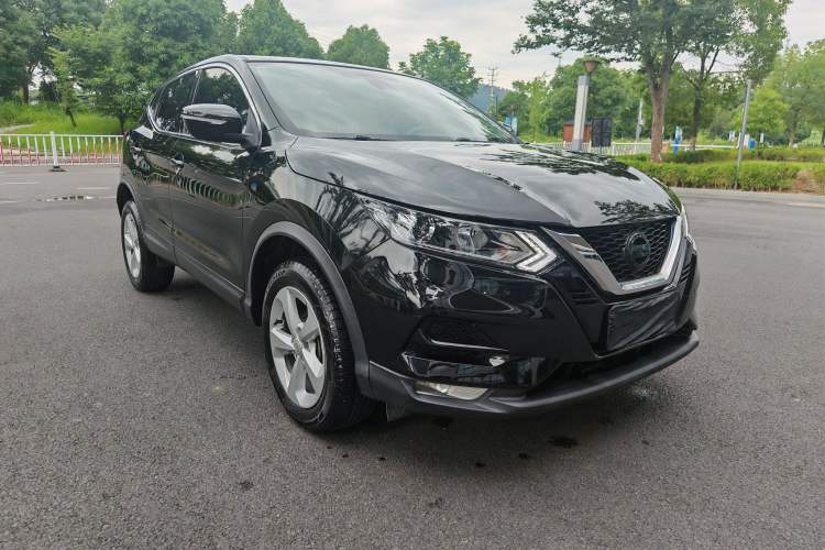 Used Nissan Qashqai 2022 2.0L CVT XV Smart Enjoyment Version Exterior 2