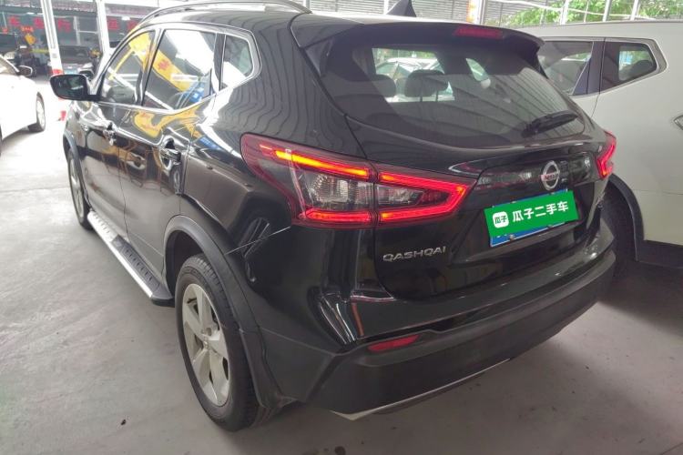 Used Nissan Qashqai 2022 2.0L CVT XV Smart Enjoyment Version Exterior 2