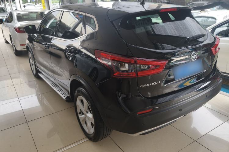 Used Nissan Qashqai 2022 2.0L CVT XV Smart Enjoyment Version Exterior 3