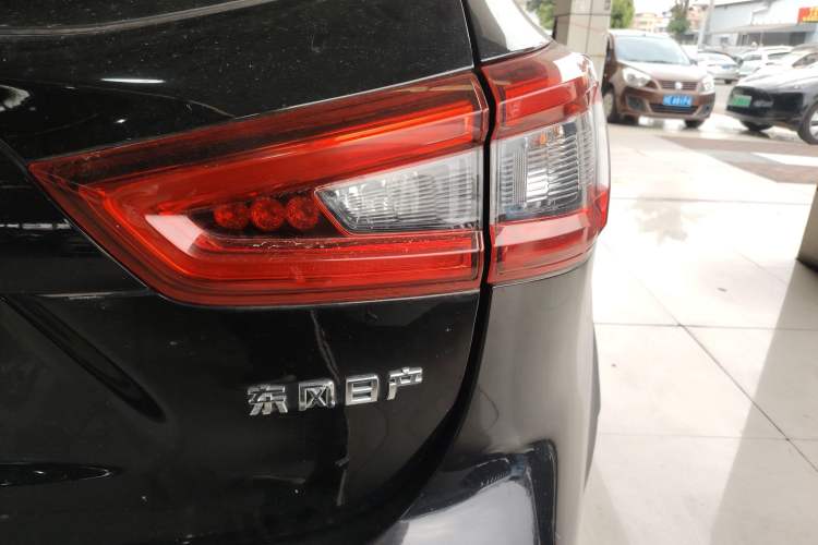 Used Nissan Qashqai 2022 2.0L CVT XV Smart Enjoyment Version Exterior 3
