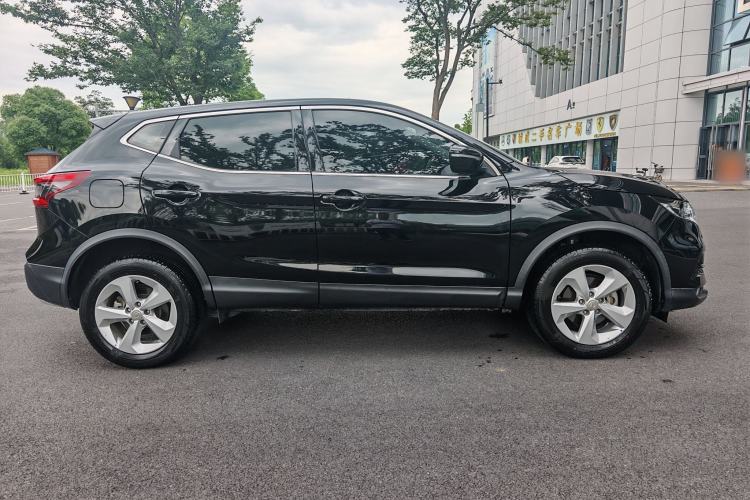 Used Nissan Qashqai 2022 2.0L CVT XV Smart Enjoyment Version Exterior 3