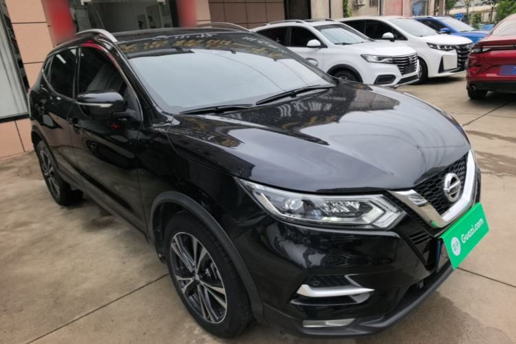 Used Nissan Qashqai 2022 2.0L CVT XV Premier Luxury Edition Front Right 45 Deg