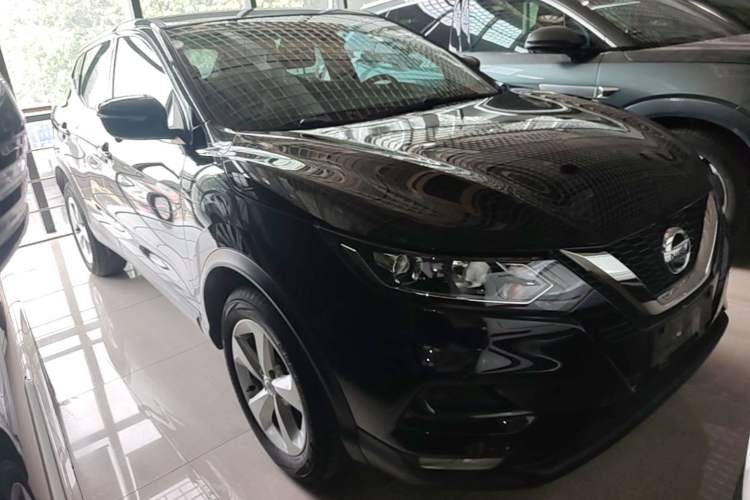Used Nissan Qashqai 2022 2.0L CVT XV Smart Enjoyment Version Front Right 45 Deg