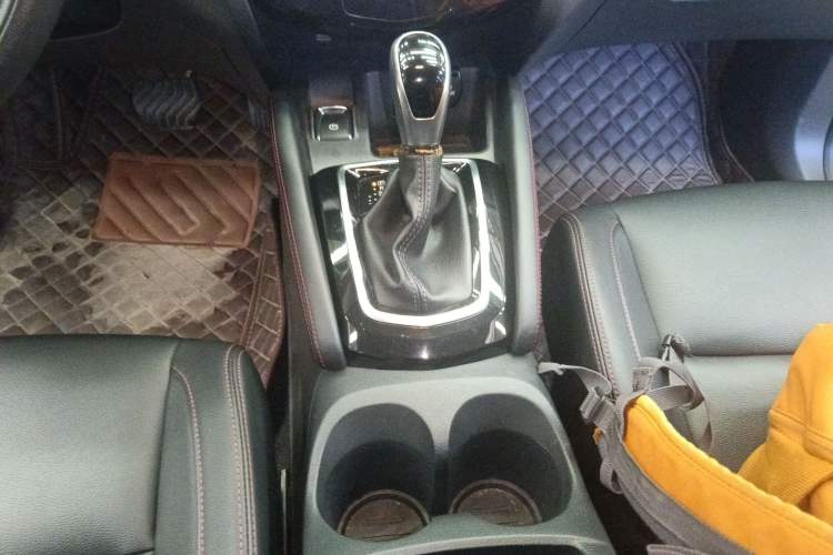 Used Nissan Qashqai 2022 2.0L CVT XV Smart Enjoyment Version Gear Lever
