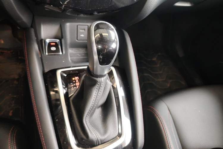 Used Nissan Qashqai 2022 2.0L CVT XV Smart Enjoyment Version Gear Lever
