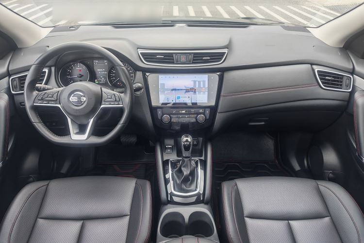 Used Nissan Qashqai 2022 2.0L CVT XV Premier Luxury Edition Interior 2