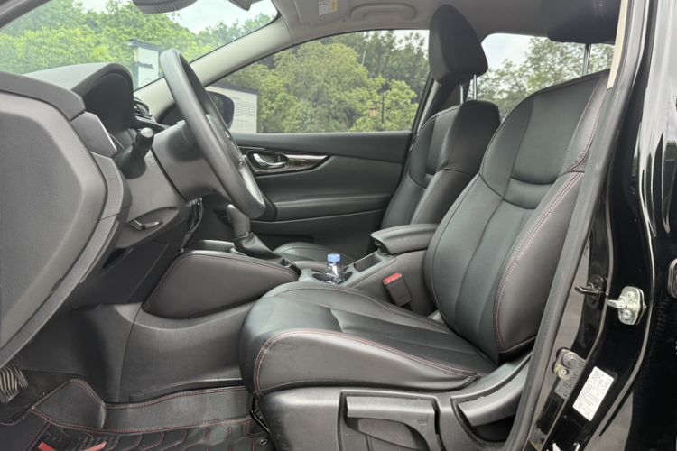 Used Nissan Qashqai 2022 2.0L CVT XV Smart Enjoyment Version Interior 2