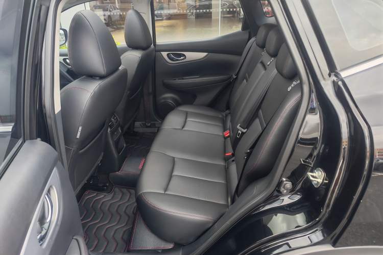 Used Nissan Qashqai 2022 2.0L CVT XV Premier Luxury Edition Interior 3