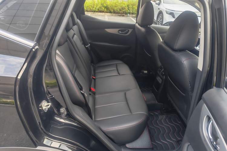 Used Nissan Qashqai 2022 2.0L CVT XV Premier Luxury Edition Interior 4
