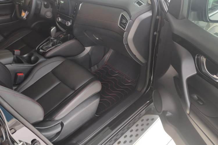 Used Nissan Qashqai 2022 2.0L CVT XV Smart Enjoyment Version Interior 9