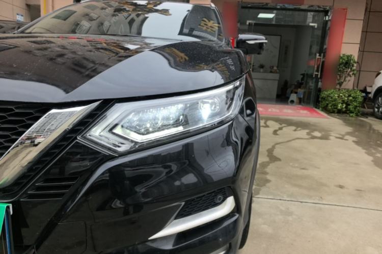 Used Nissan Qashqai 2022 2.0L CVT XV Premier Luxury Edition Left Front Headlight