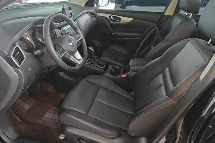 Used Nissan Qashqai 2022 2.0L CVT XV Premier Luxury Edition Left Front Seat