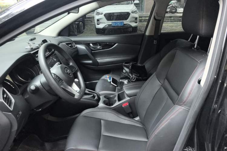 Used Nissan Qashqai 2022 2.0L CVT XV Smart Enjoyment Version Left Front Seat