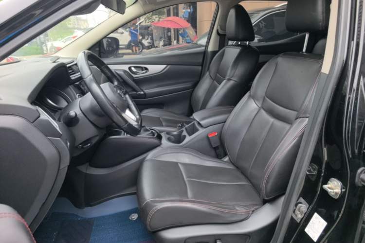 Used Nissan Qashqai 2022 2.0L CVT XV Premier Luxury Edition Left Front Seat
