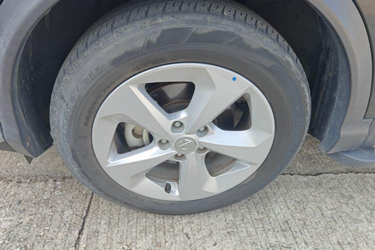 Used Nissan Qashqai 2022 2.0L CVT XV Smart Enjoyment Version Left Front Wheel Hub