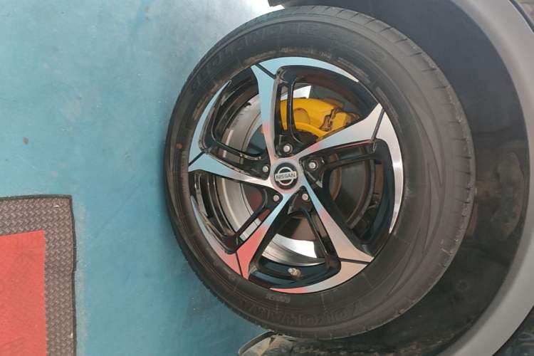Used Nissan Qashqai 2022 2.0L CVT XV Smart Enjoyment Version Left Front Wheel Hub