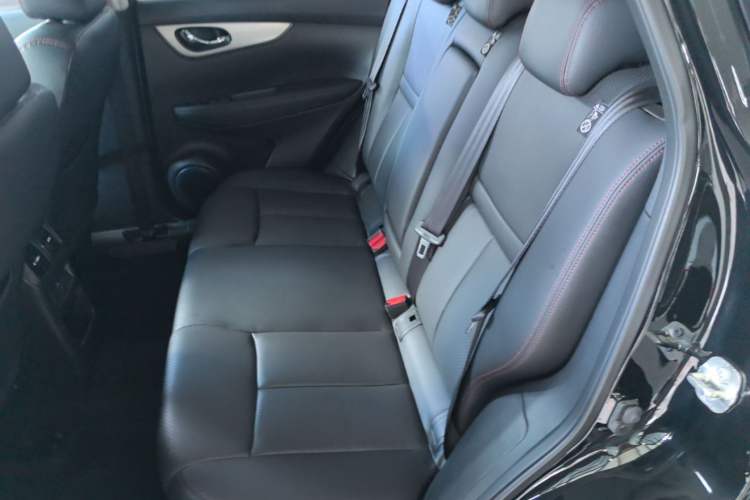Used Nissan Qashqai 2022 2.0L CVT XV Premier Luxury Edition Left Rear Seat