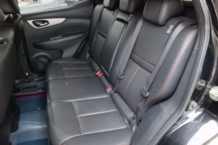 Used Nissan Qashqai 2022 2.0L CVT XV Premier Luxury Edition Left Rear Seat