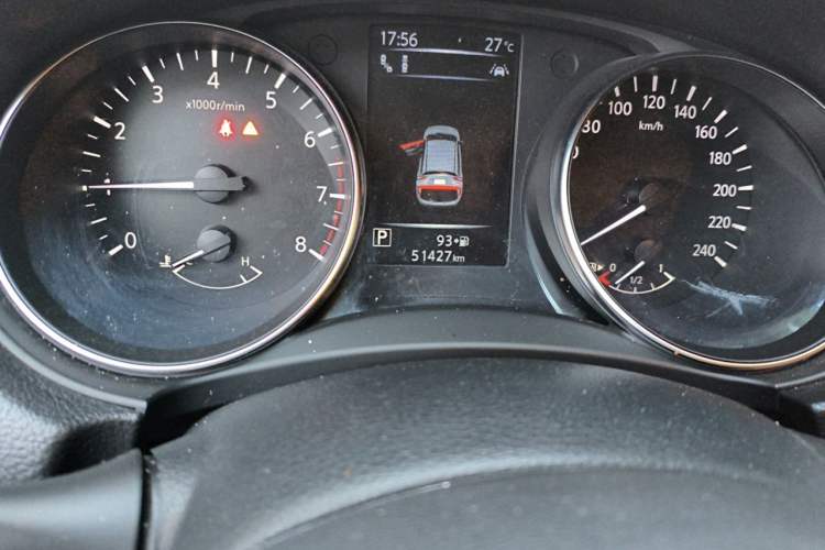 Used Nissan Qashqai 2022 2.0L CVT XV Premier Luxury Edition Odometer Close Up