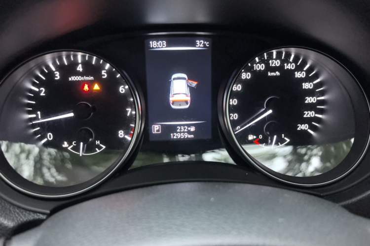 Used Nissan Qashqai 2022 2.0L CVT XV Smart Enjoyment Version Odometer Close Up