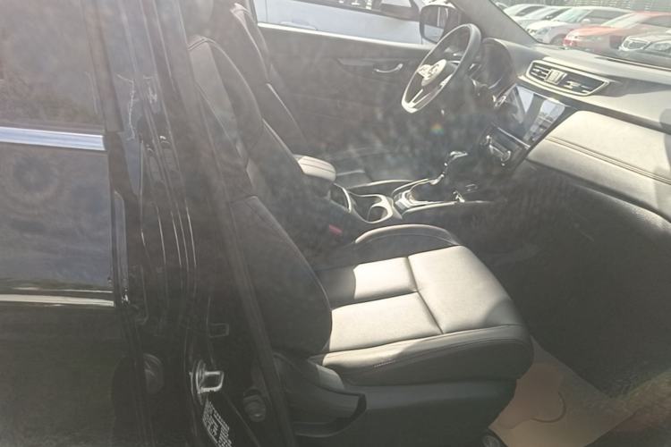Used Nissan Qashqai 2022 2.0L CVT XV Smart Enjoyment Version Right Front Seat