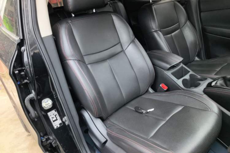 Used Nissan Qashqai 2022 2.0L CVT XV Premier Luxury Edition Right Front Seat