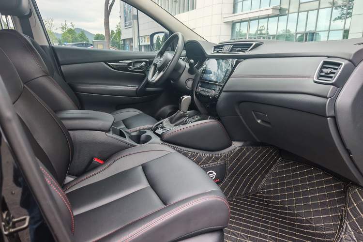 Used Nissan Qashqai 2022 2.0L CVT XV Smart Enjoyment Version Right Front Seat
