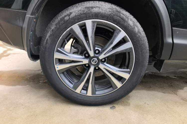 Used Nissan Qashqai 2022 2.0L CVT XV Premier Luxury Edition Right Rear Wheel Hub