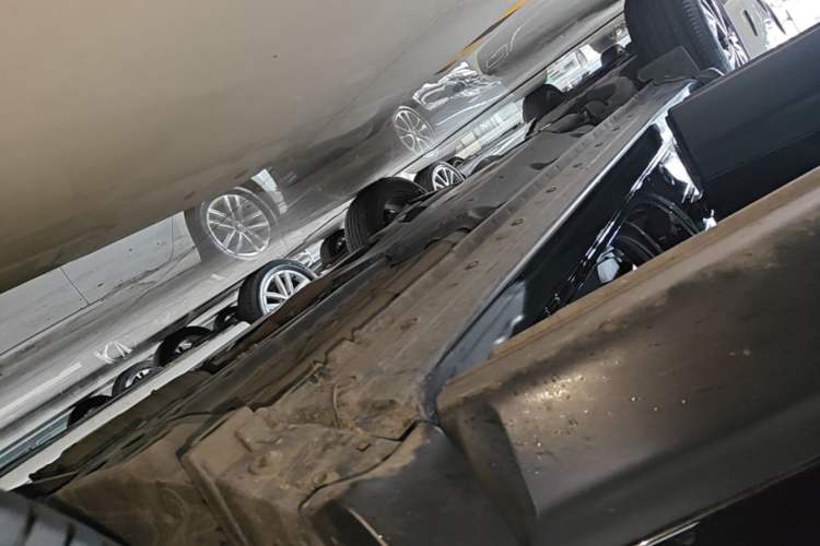 Used Nissan Qashqai 2022 2.0L CVT XV Premier Luxury Edition Right Side Sill